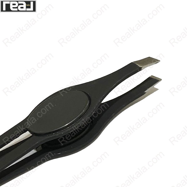 نمای نزدیک نوک مورب موچین ابرو زد وان مدل Z-102