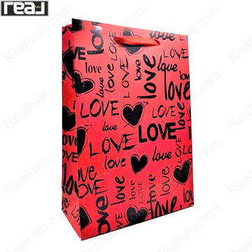 ساک دستی کادویی قرمز و مشکی با طرح LOVE و قلب، مناسب بسته‌بندی هدیه با ابعاد 25 در 18 در 7.5 سانتی‌متر