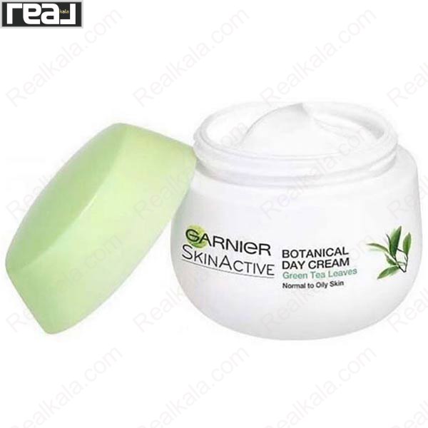 نمای باز کرم گیاهی گارنیر با در سبز و بافت کرمی، مناسب رطوبت‌رسانی روزانه