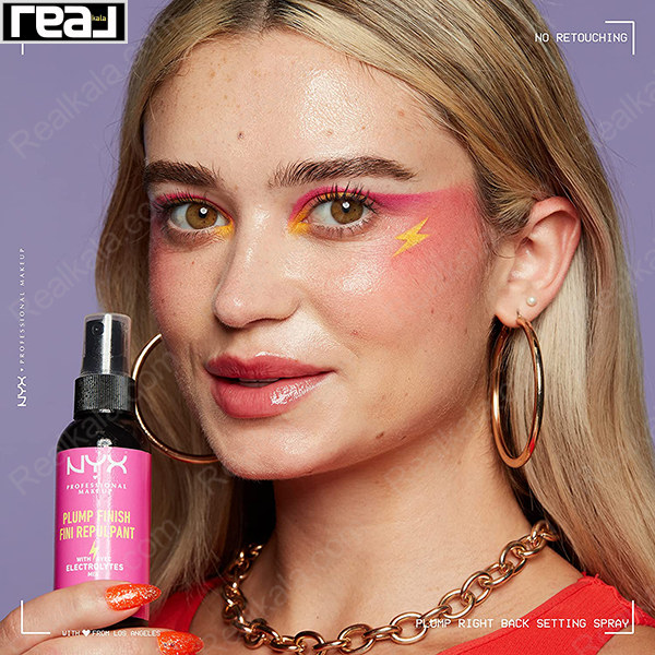 نمای شاداب و طبیعی پوست پس از استفاده از اسپری فیکس نیکس مدل Plump Finish