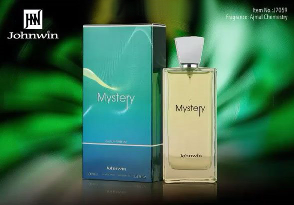 شیشه و جعبه ادکلن جانوین میستری مردانه با طراحی گرادیانی سبز و آبی و فونت سفید Mystery