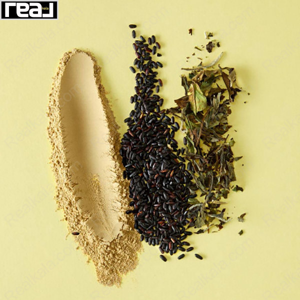 عکس مواد تشکیل‌دهنده شامل پودر خاک رس، دانه‌های برنج سیاه و برگ‌های چای سبز برای اسکراب نیوآ Urban Skin Detox.