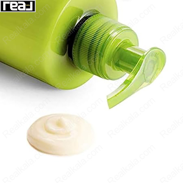 Garnier Fructis Hydra Liss 10‑in‑1 – نمای نزدیک بافت کرم موی بدون آبکشی با پمپ سبز