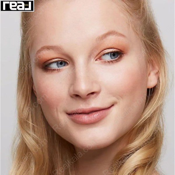 آرایش چشم طبیعی با پالت سایه Essence The Nude Edition با ترکیب رنگ‌های نود و قهوه‌ای مناسب آرایش روزانه