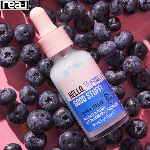 نمای بطری پرایمر سرم HELLO GOOD STUFF با قطره‌ چکان همراه با بلوبری‌ های تازه