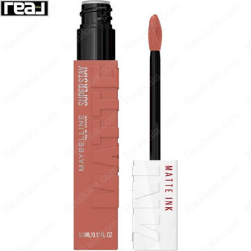 تصویر رژ لب Maybelline شماره 65 Seductress با رنگ نود گرم روی لب و سواچ رنگ