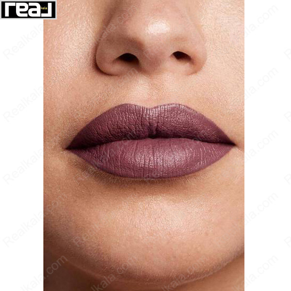 تست روی لب رژ لب Maybelline شماره 12 Unstoppable با رنگ بنفش یاسی مات