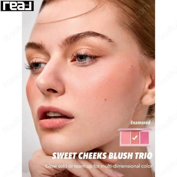 تصویر مدل با رژگونه Enamored و جلوه چندبعدی روی گونه‌ها	