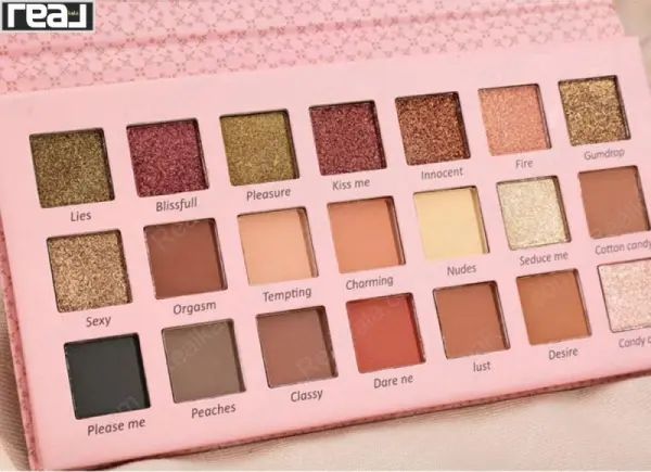 نمای نزدیک از سایه‌های پالت هوداموجی با ترکیب رنگ‌های شاین و مات و متالیک