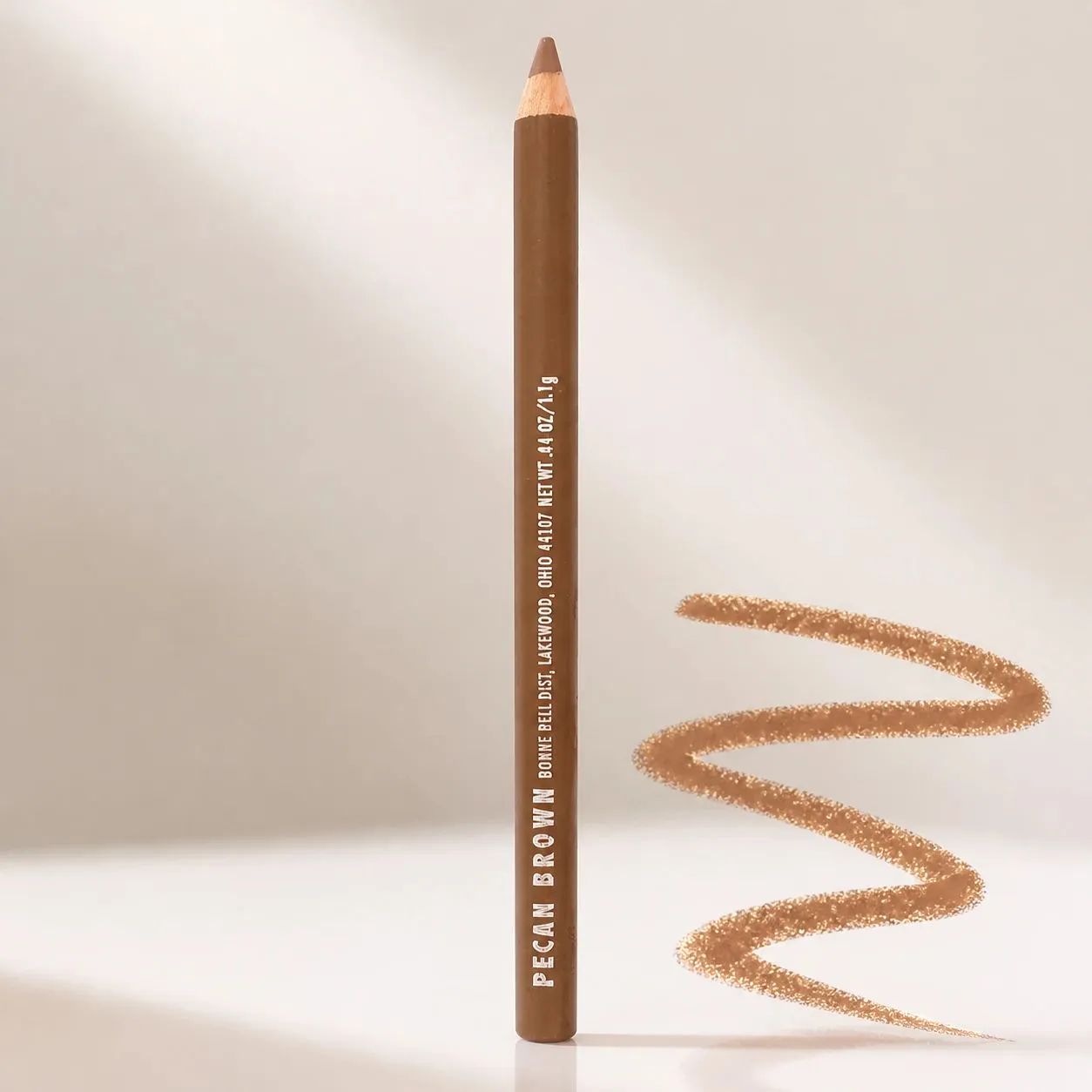 مداد لب Bonne Bell Lip Pencil رنگ Pecan Brown با نوک قهوه‌ای گردویی