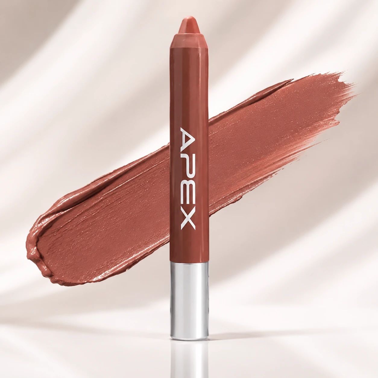 رژ لب مدادی قهوه‌ای مایل به رز APEX شماره 303 با نوک نرم و پیگمنت یکنواخت